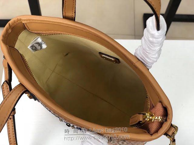 MCM女包 原單 6203兔子打釘 飾有可愛圖案 Anya購物袋 MCM女手提包 手拎包 MCM斜挎單肩包  mdmc1423